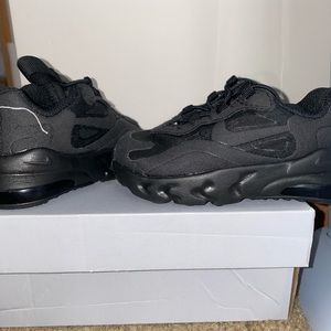 Brand new!! Nike shock